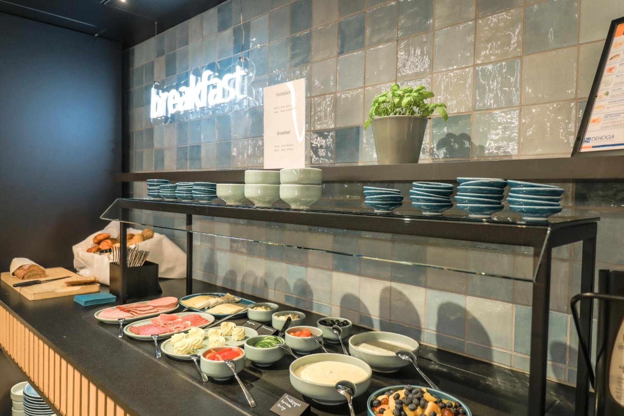 Art Hotel אאלן מראה חיצוני תמונה