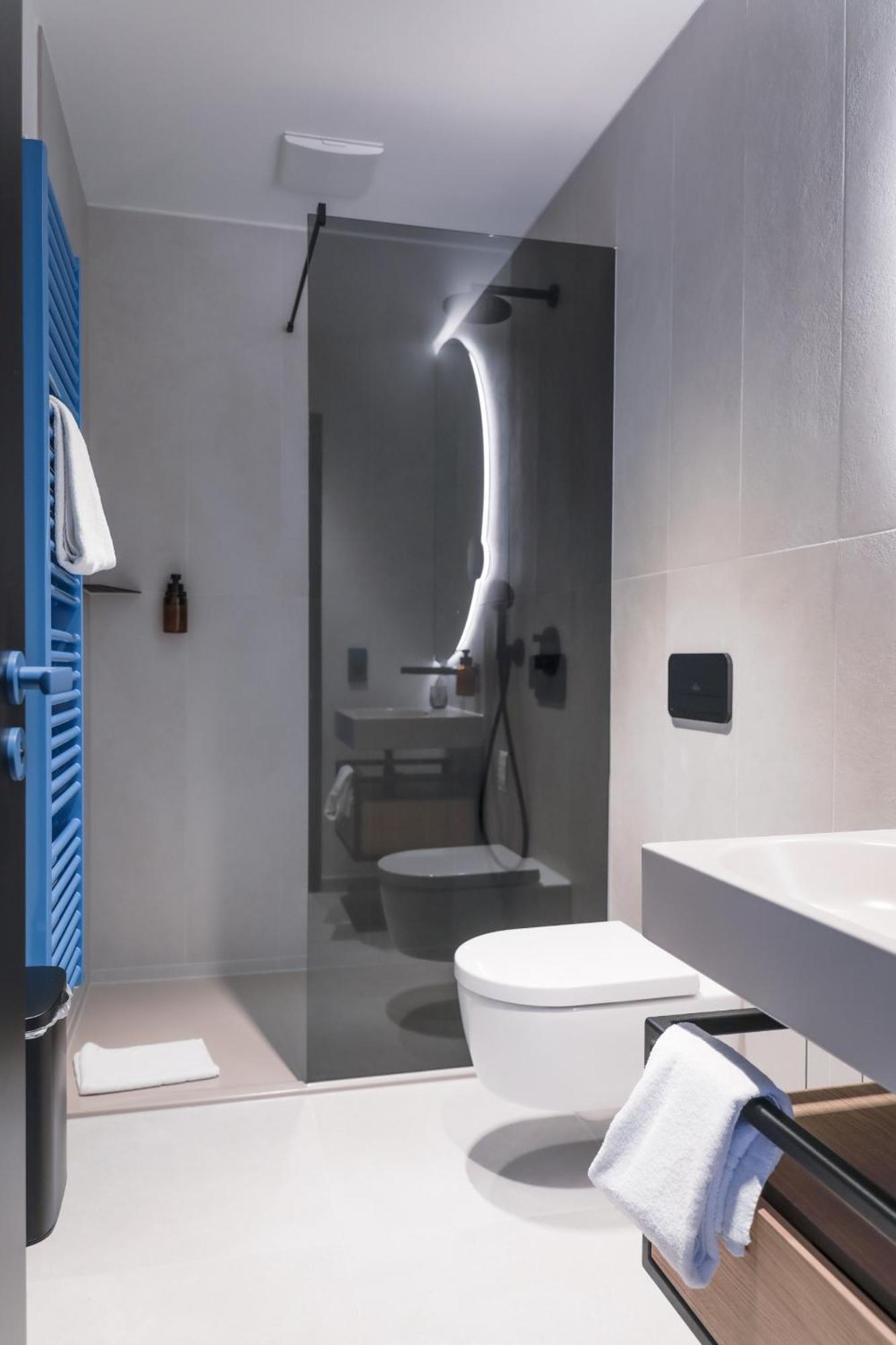 Art Hotel אאלן מראה חיצוני תמונה